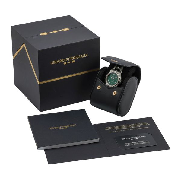 Girard Perregaux Laureato 81010-11-3153-1CM